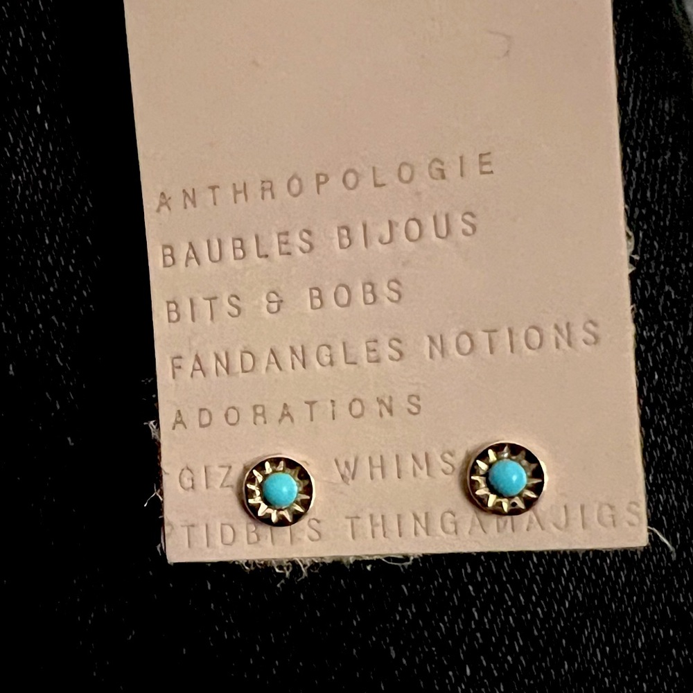 HP 🎉 Gold and turquoise stud earrings